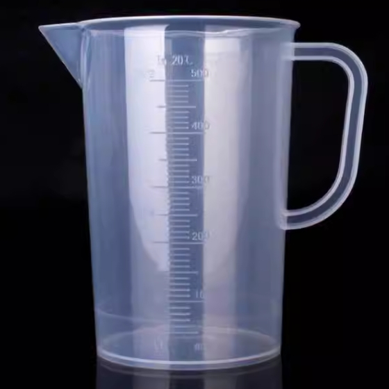 塑料量杯