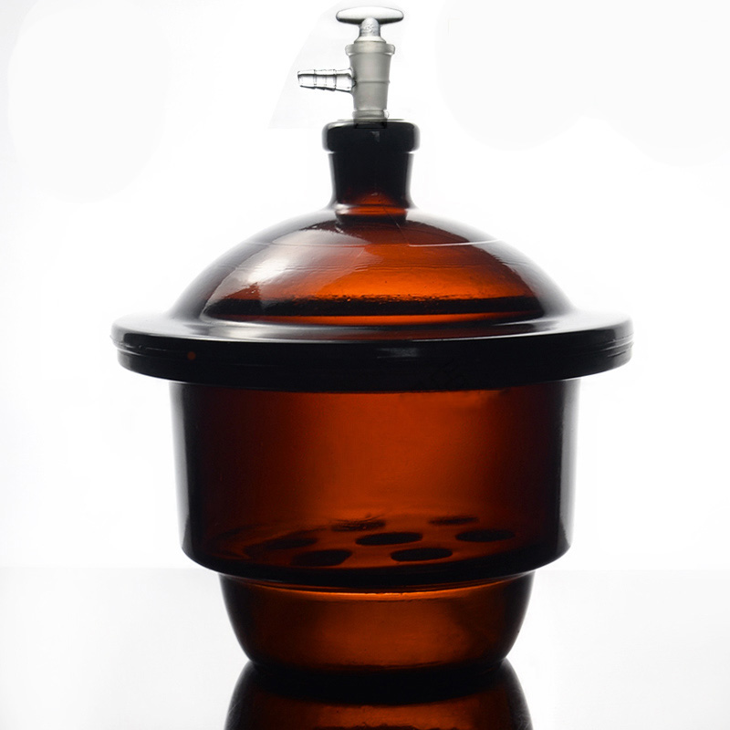     355 Brown vacuum desiccator with ground-in stopcock and porcelain plate