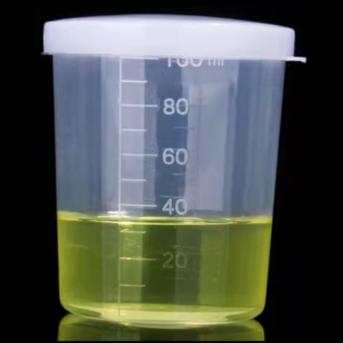 Measuring cup with lid without handle
