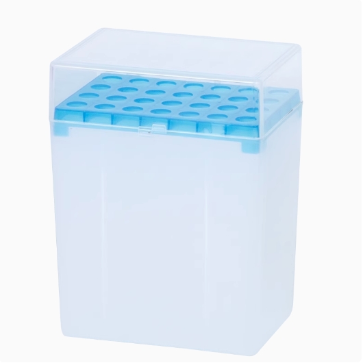 Pipette tip box